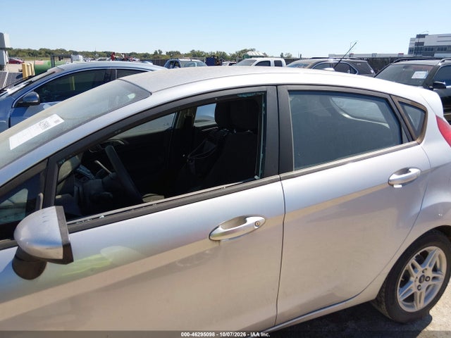 2017 FORD FIESTA SE 6