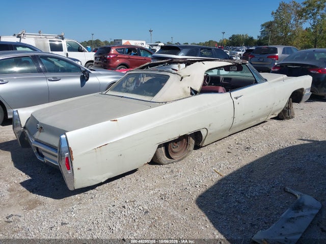 1968 CADILLAC DEVILLE 4