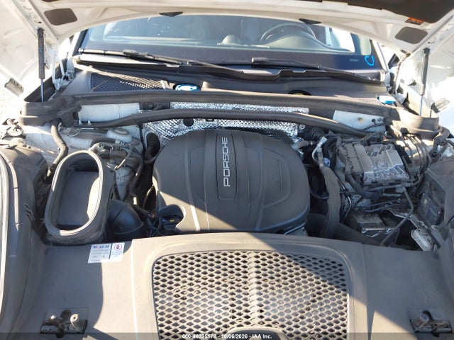 2019 PORSCHE MACAN 10