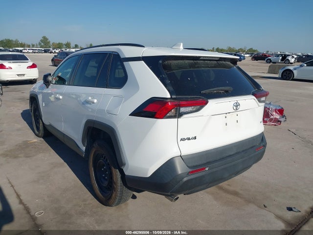 2020 TOYOTA RAV4 LE 3