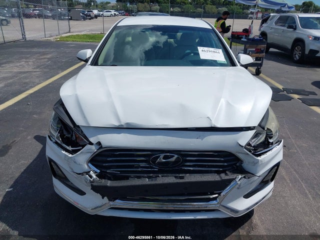 2019 HYUNDAI SONATA SE 12