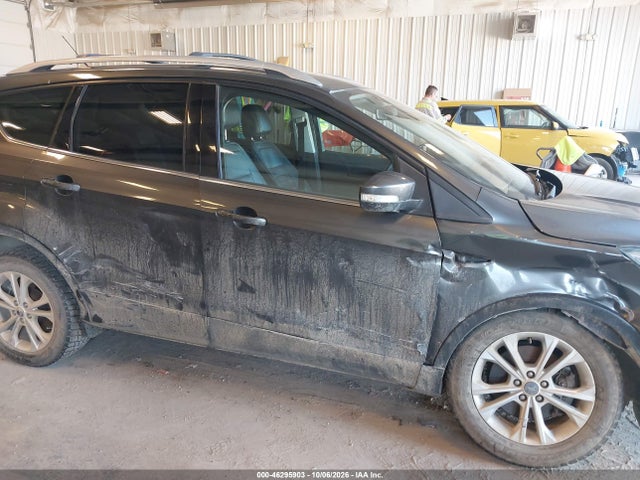 2017 FORD ESCAPE TITANIUM 6