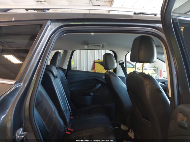 2017 FORD ESCAPE TITANIUM 8