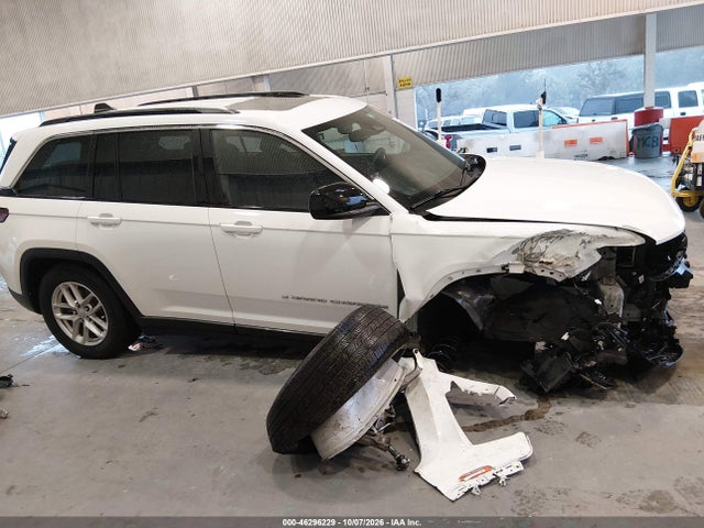 2024 JEEP GRAND CHEROKEE LAREDO X 4X4 14