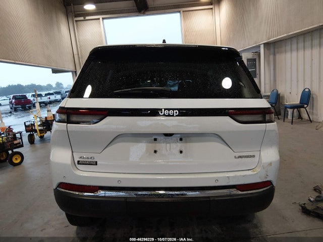 2024 JEEP GRAND CHEROKEE LAREDO X 4X4 17