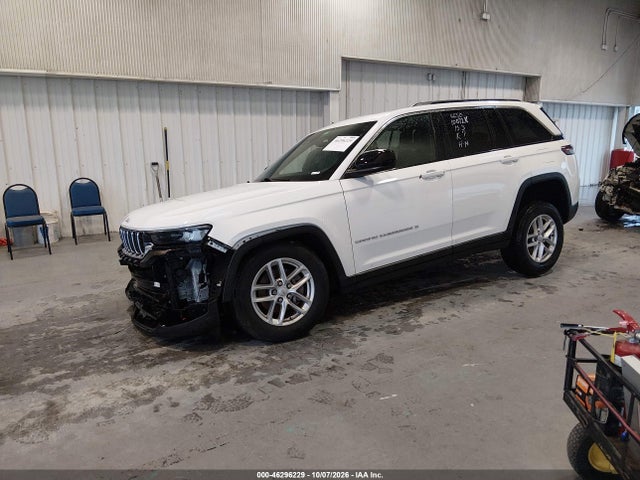 2024 JEEP GRAND CHEROKEE LAREDO X 4X4 2