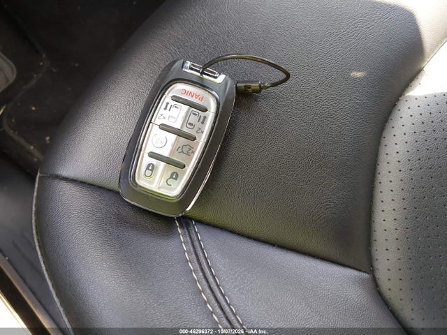 2026 CHRYSLER PACIFICA SELECT 11