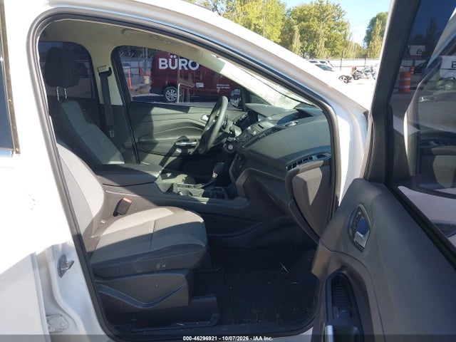 2017 FORD ESCAPE SE 5