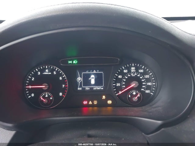 2017 KIA SORENTO 2.4L LX 7