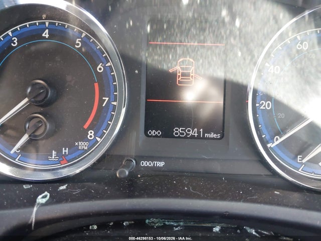 2017 TOYOTA COROLLA LE 15