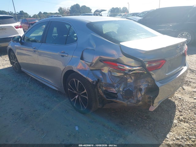 2018 TOYOTA CAMRY SE 6
