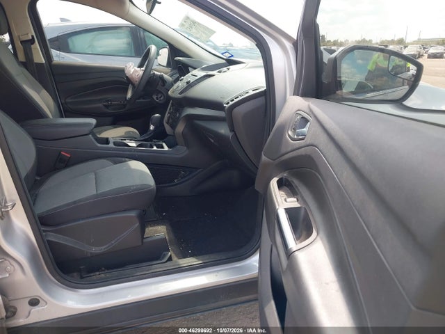 2017 FORD ESCAPE SE 5