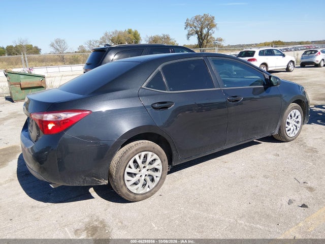 2017 TOYOTA COROLLA LE 4
