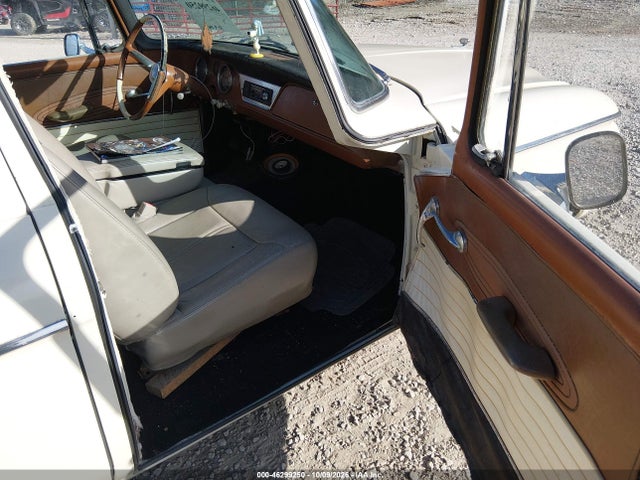 1962 STUDEBAKER LARK 5