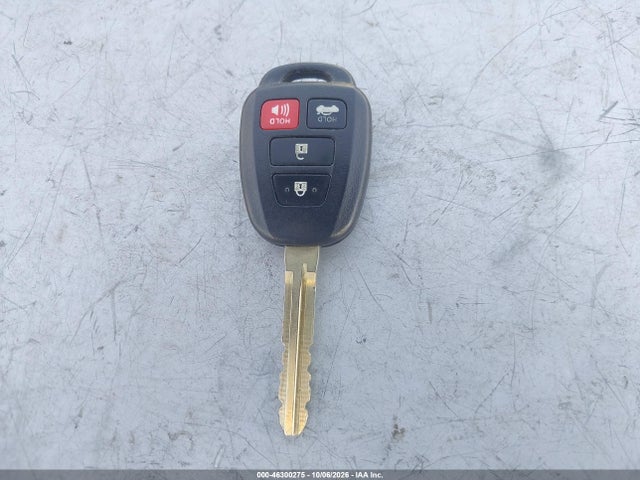 2017 TOYOTA COROLLA SE 11