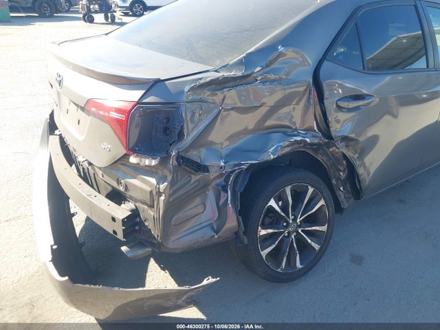 2017 TOYOTA COROLLA SE 12