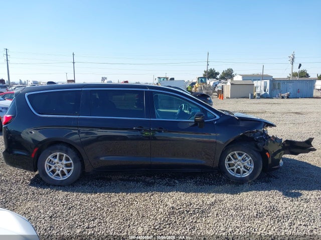 2023 CHRYSLER PACIFICA TOURING L 13