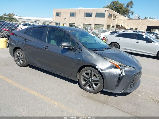 2019 TOYOTA PRIUS XLE