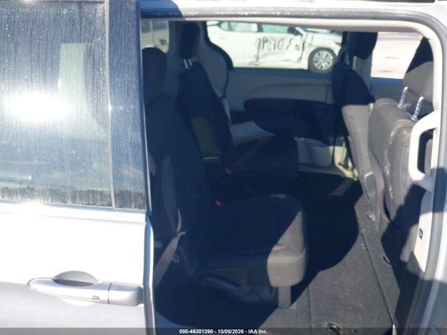 2017 CHRYSLER PACIFICA TOURING 8
