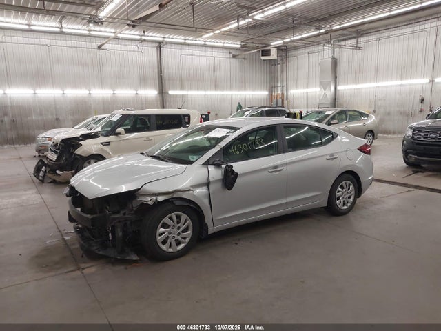 2019 HYUNDAI ELANTRA SE 2