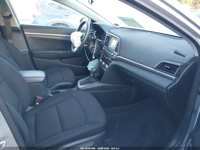 2020 HYUNDAI ELANTRA SE 5