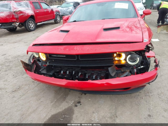 2018 DODGE CHALLENGER SXT PLUS 6
