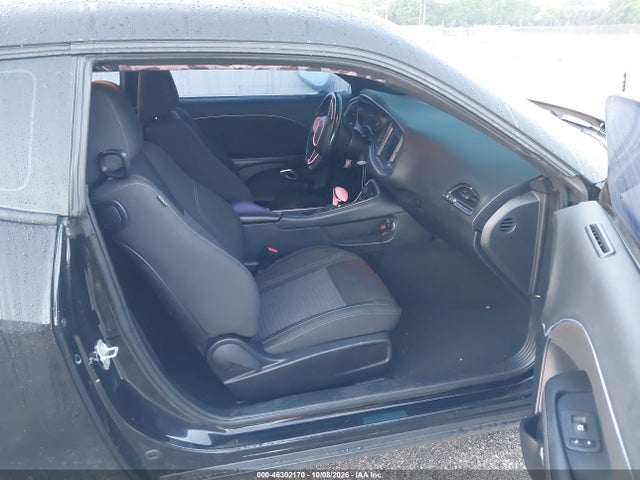 2019 DODGE CHALLENGER SXT 5