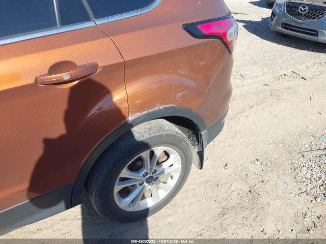 2017 FORD ESCAPE SE 13