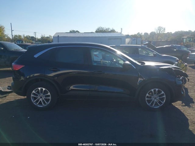 2021 FORD ESCAPE SE 13
