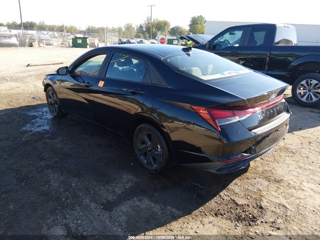 2023 HYUNDAI ELANTRA SEL 3