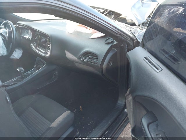 2021 DODGE CHALLENGER SXT 5