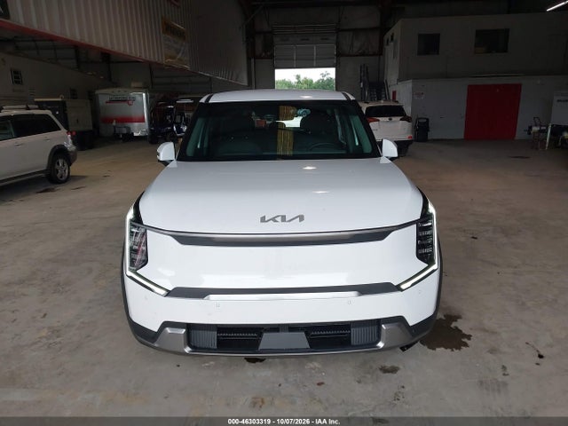 2026 KIA EV9 LIGHT SHORT RANGE 13