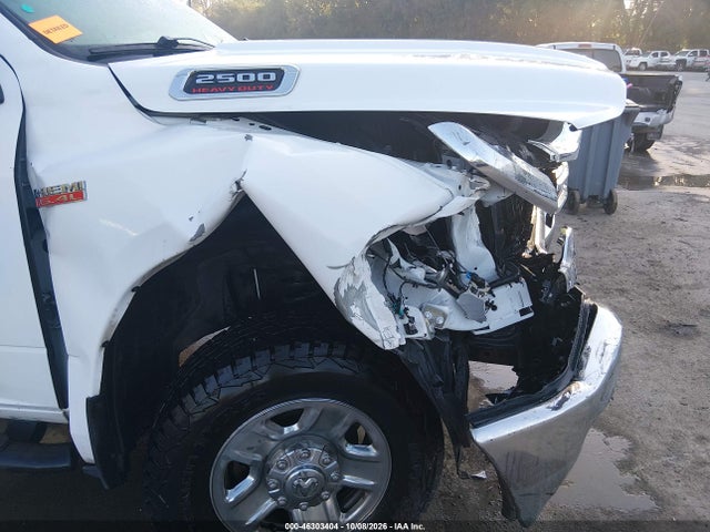 2022 RAM 2500 TRADESMAN 4X4 6'4 BOX 17