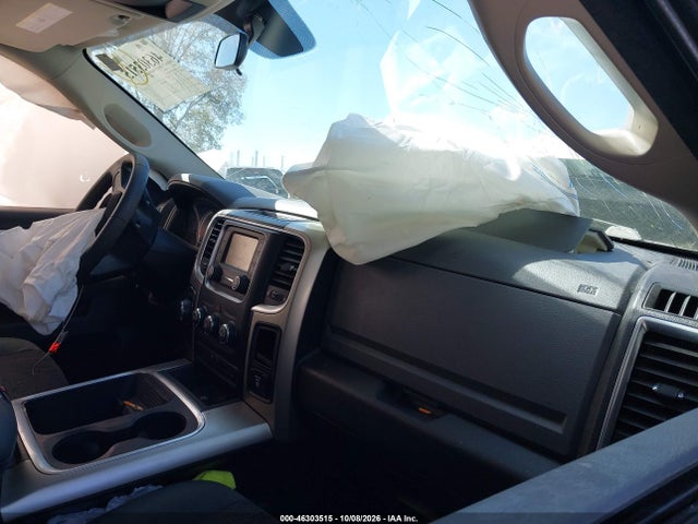 2018 RAM 1500 SLT 4X2 6'4 BOX 5