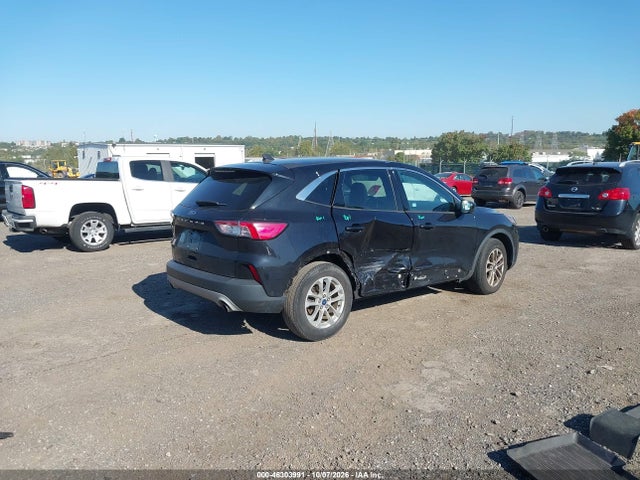 2021 FORD ESCAPE SE 4