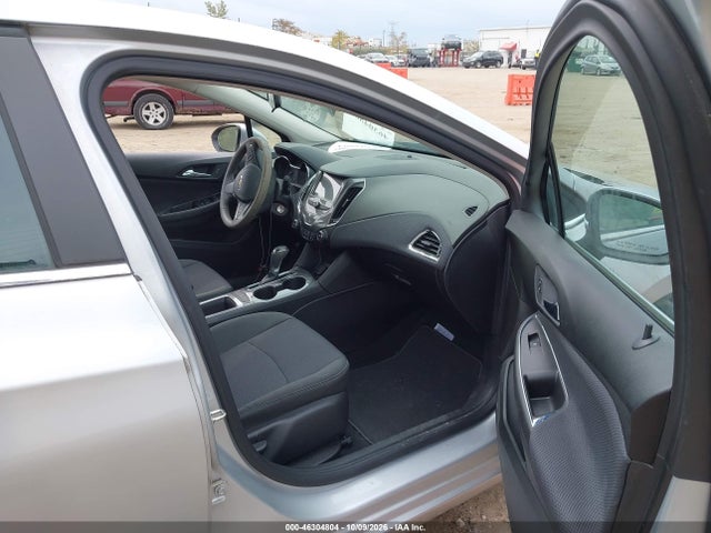 2017 CHEVROLET CRUZE LT AUTO 5