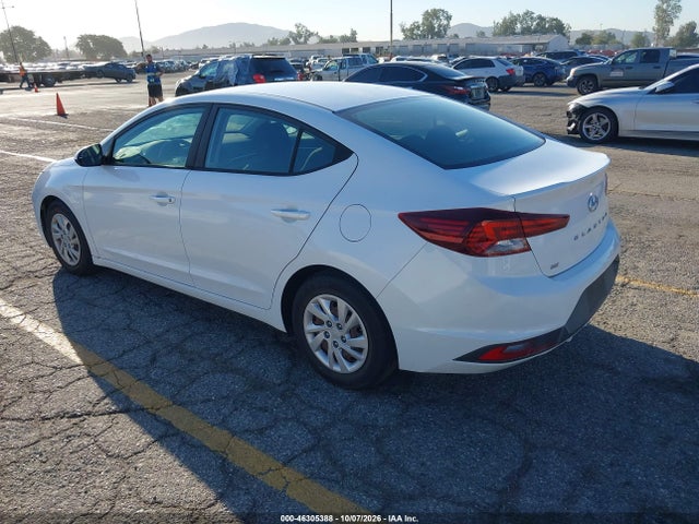 2019 HYUNDAI ELANTRA SE 3
