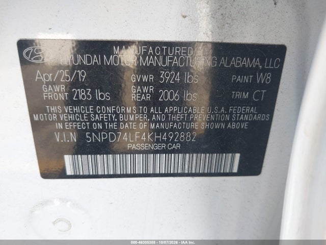 2019 HYUNDAI ELANTRA SE 9