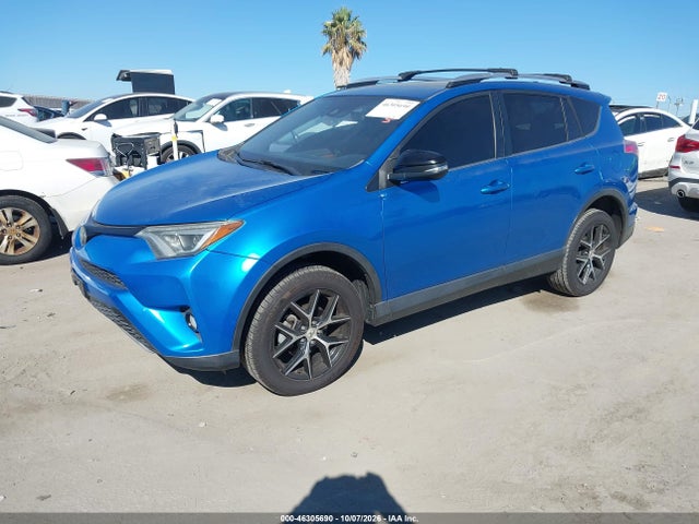 2017 TOYOTA RAV4 SE 2