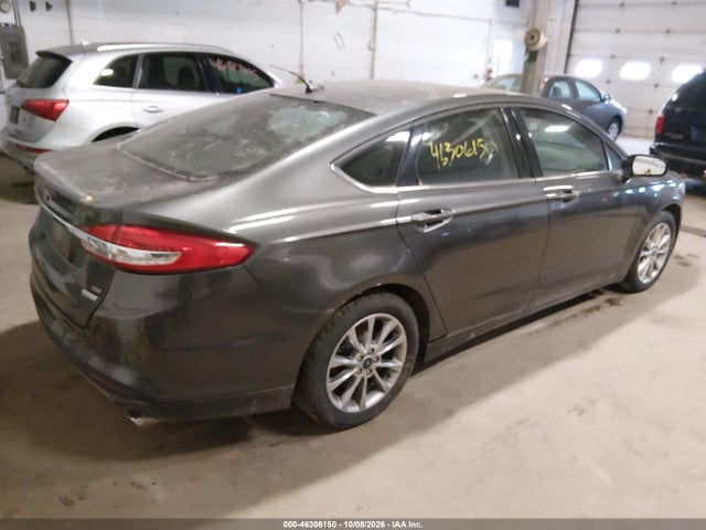 2017 FORD FUSION SE 4