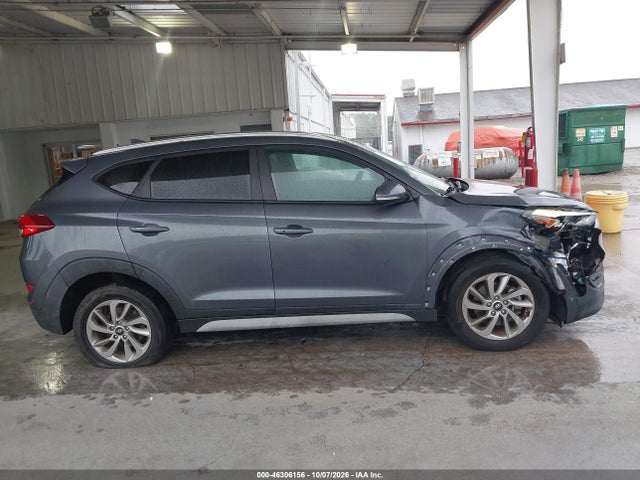 2017 HYUNDAI TUCSON SE PLUS 12
