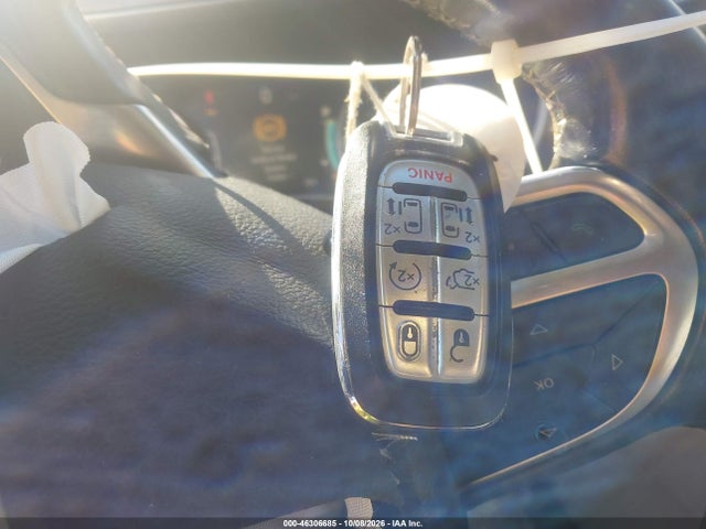2021 CHRYSLER PACIFICA TOURING L 11