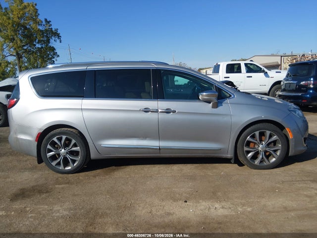 2017 CHRYSLER PACIFICA LIMITED 13