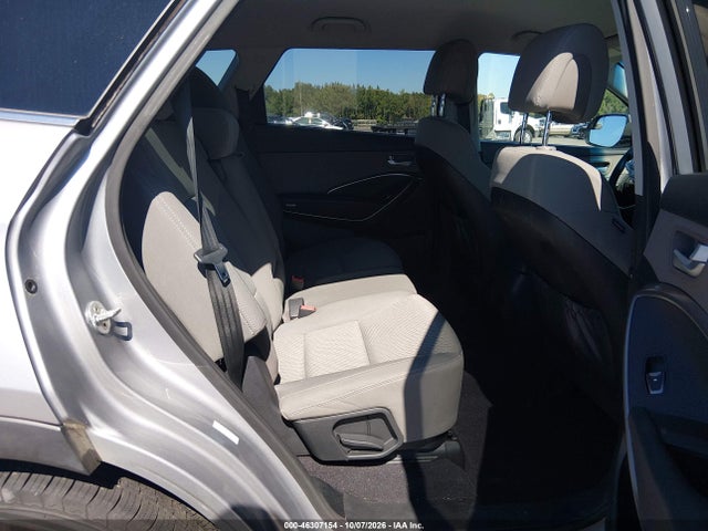 2017 HYUNDAI SANTA FE SE 8