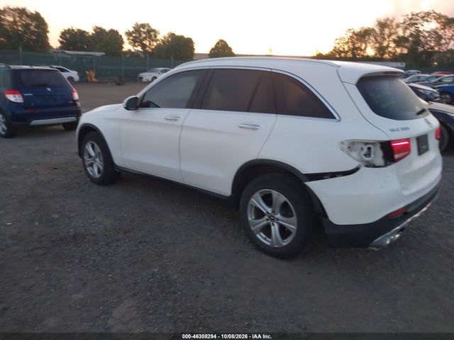2018 MERCEDES-BENZ GLC 300 3