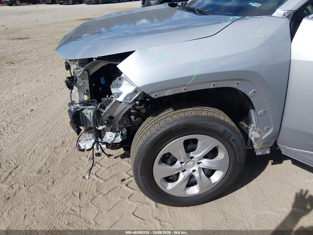 2024 TOYOTA RAV4 LE 6