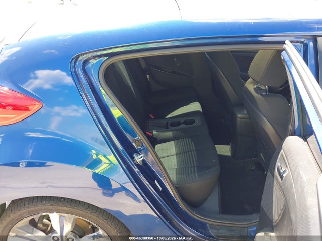 2017 HYUNDAI VELOSTER VALUE EDITION 8