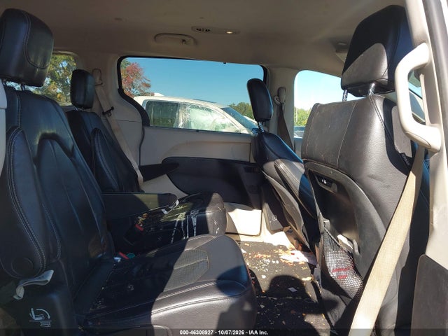 2022 CHRYSLER PACIFICA TOURING L 8