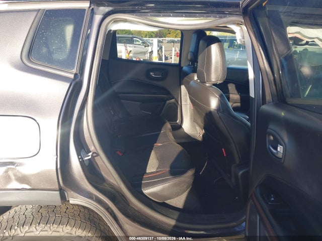 2018 JEEP COMPASS TRAILHAWK 4X4 8