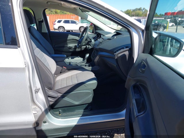 2017 FORD ESCAPE S 5